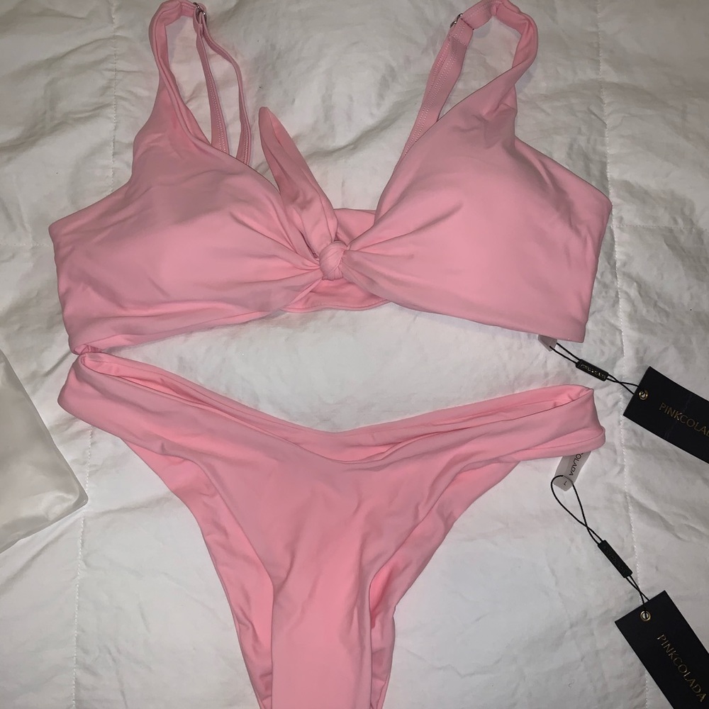 PINKCOLADA bikini
